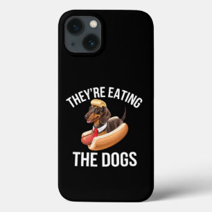 Funda Para iPhone 13 Están Comiendo Los Perros Debate Donald Trump 2024