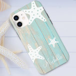 Funda Para iPhone 11 Estrella de mar de madera falsa en apuros personal<br><div class="desc">Funda de teléfono personalizada de madera falsa azul de playa tropical en apuros con tres estrellas de mar gráficas blancas.</div>