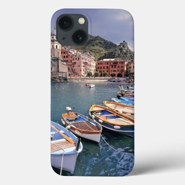 Funda De Case-Mate Para iPhone Europa, Italia, Vernazza. Barcos pintados de forma (Reverso)