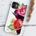 Funda Para iPhone 14 De Case-Mate Floral rústica de boho con monograma<br><div class="desc">Elegante y colorido, este rústico boho floral de diseño presenta una frontera de ricos colores botánicos en durazno de terracota, borgoña, amarillo, verde azulado y verde que bordea un lado del diseño. En la parte inferior izquierda del diseño se incluye una plantilla de texto para personalizarla con las iniciales de...</div>