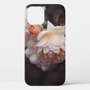 FUNDA PARA iPhone 12 FLORES BLANCO Y ROJO EN LENTOS MACRO