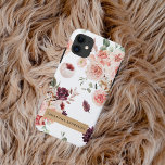 Funda Para iPhone 11 Flores pasteles modernas y regalo personalizado de<br><div class="desc">Este regalo personalizado es una opción hermosa y única para todo aquel que ame las flores y un toque de encanto rústico. El regalo se compone de un conjunto de flores pastel modernas colocadas sobre un fondo de papel kraft que crea un agradable contraste que seguro atraerá la atención.Las flores...</div>