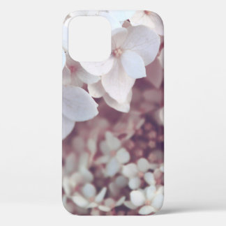 FUNDA PARA iPhone 12 FLORES PETALIZADOS BLANCOS