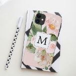 Funda Para iPhone 11 Flores rosas color de agua modernas monogramadas<br><div class="desc">Flores rosas color de agua modernas monogramadas</div>