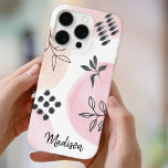 Funda Para iPhone 13 Formas abstractas de moda personalizadas Pink<br><div class="desc">Haz que tu teléfono sea único con este funda rosa y blanco de color bonito decorado con un patrón floral abstracto en negro. Puede personalizar cambiando el nombre o convirtiéndolo en un monograma.</div>