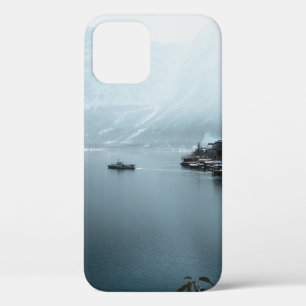FUNDA PARA iPhone 12 FOTO DEL CUERPO DEL AGUA CERCA DE LA MONTAÑA