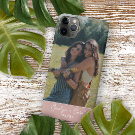Funda Para iPhone 15 Mini Foto personalizada de mejores amigas en rosa sonro