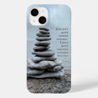 Fotografía de Cairn stone | Cita de Bernard Shaw