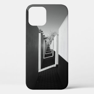 FUNDA PARA iPhone 12 FOTOGRAFÍA DE GRAYSCALE DE ALLEY
