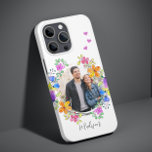 Funda Para iPhone 14 Pro De Case-Mate Fotos Coloridas Floral Simple Moderno Personalizad<br><div class="desc">Fotos Coloridas Floral Simple Modern Nombre Personalizado Smartphone iPhone Case incluye una foto favorita rodeada de una flor floral de coloridas flores acuáticas. Personalizado con su nombre en la moderna y elegante tipografía de escritura caligráfica. Perfecto para cumpleaños, Navidades, Día de la Madre, hermana, mejor amiga, novia y más. FOTO...</div>