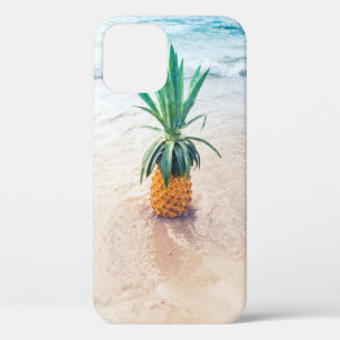 Funda Para iPhone 12 fruta de la piña en la orilla de la playa por la m