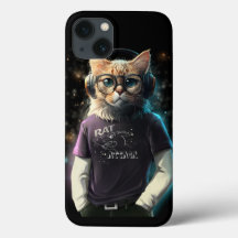 Gato en una camiseta, audífonos y gafas
