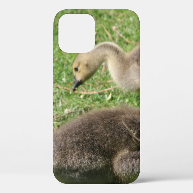 Funda De Case-Mate Para iPhone Geese en la hierba (Reverso )