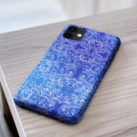 Giro de diseño floral blanco y elegante sobre azul