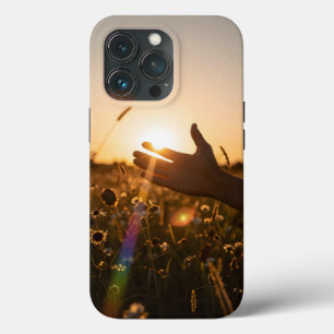 Funda Para iPhone 13 Pro Golden Hour — Hand Reaching for the Setting Sun