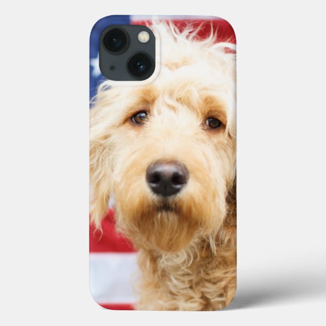 Funda De Case-Mate Para iPhone Goldendoodle con bandera estadounidense (Reverso)