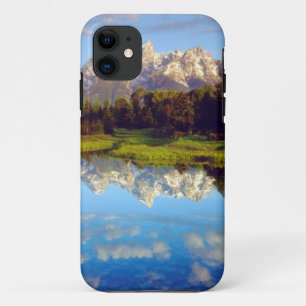 Funda Para iPhone 11 Grand Tetons reflejados en el río Snake