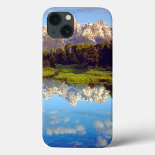 Funda Para iPhone 13 Grandes tetones reflexionando en el río Serpiente