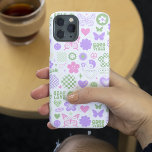 Funda Para iPhone 14 Plus De Case-Mate Groovy Good Vibes Y2K Butterfly Chica moderno<br><div class="desc">Groovy Good Vibes Y2K Butterfly Modern Chica para iPhone Smart Phone Estuche presenta un diseño y2k moderno y divertido para mariposas, corazones, flores, buenas vibraciones, signos de paz y tablero de damas en rosa suave, morado y verde. Dé un regalo único y moderno para Navidades, cumpleaños, vacaciones, Día de la...</div>