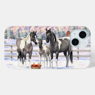 Funda Para iPhone 15 Grulla Pinto de Gris Pintando caballos en una gran