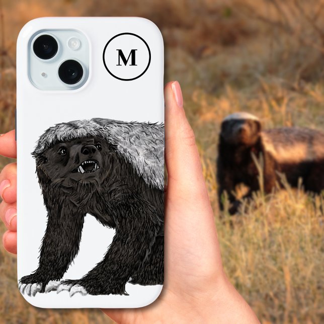 Funda De Case-Mate Para iPhone Inicial de monograma de tejón mielero (Honey badger black and white personalized monogram initial )