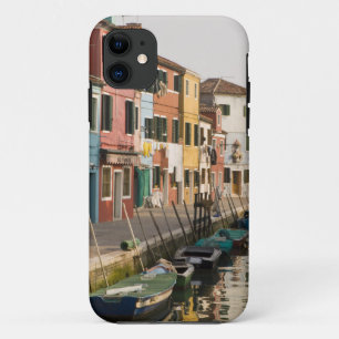 title_seo2 Italia, Burano. Casas coloridas alineadas