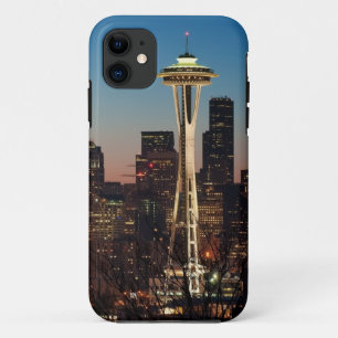 Funda Para iPhone 11 La bandera americana vuela entre la luna de
