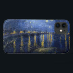 Funda Para iPhone 11 La noche estrellada de Vincent van Gogh sobre el R<br><div class="desc">1888. Noche estrellada sobre el Ródano por Vincent Willem van Gogh,  un pintor post-impresionista de origen holandés cuyo trabajo —notable por su tosca belleza,  honestidad emocional y color audaz— tuvo una influencia de largo alcance en el arte del siglo XX.</div>