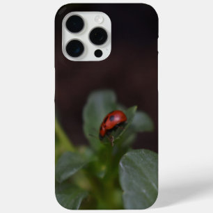Funda Para iPhone 15 Pro Max Ladybug en Flores