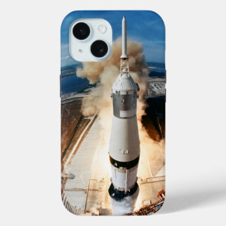 Funda Para iPhone 15 Lanzamiento del cohete Apolo Saturno V a la Luna 1