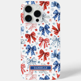 Funda Para iPhone 15 Pro Max Lazos de Coqueta Patriótica Monogramados