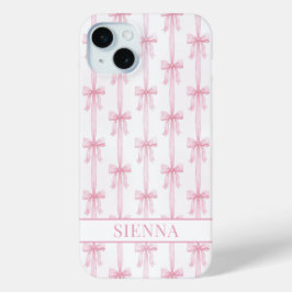 Funda Para iPhone 15 Mini Lazos de Coqueta Rosa con Monograma Rayado