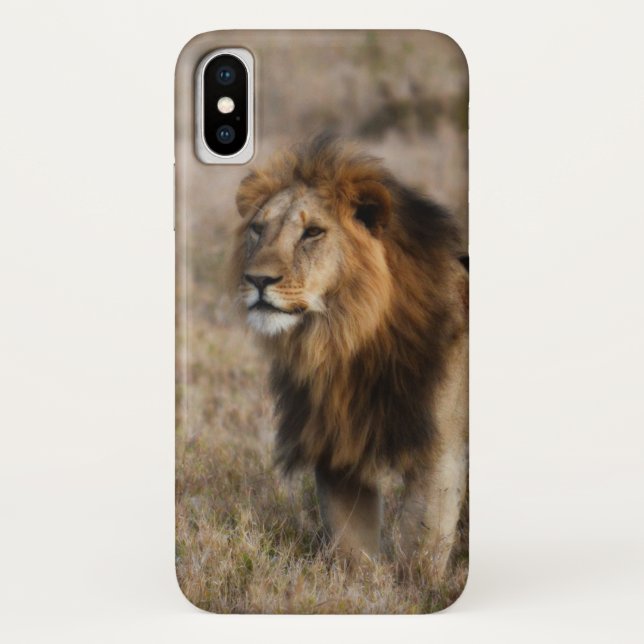 Funda De Case-Mate Para iPhone León africano en hierba (Reverso)