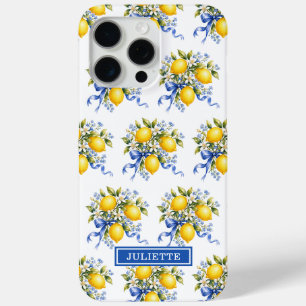 Funda Para iPhone 15 Pro Max Limoneros con flores azules monogramados al aguare