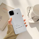 Funda Para iPhone 14 De Case-Mate Mamá | Guión de Moda y nombre de corazón con niños<br><div class="desc">Este elegante estuche de teléfono blanco y negro presenta una tipografía de escritura moderna que dice "mamá",  con un corazón garabateado de moda. Un texto sencillo y elegante muestra los nombres de sus hijos. ¡El regalo perfecto del Día de la Madre para tu mamá favorita!</div>
