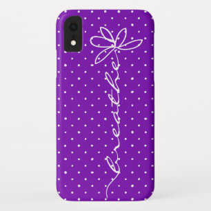 Funda Para iPhone XR margarita respira sobre morado con lunares blancos