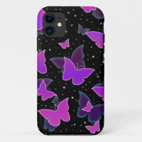Mariposas Cósmicas en Púrpura