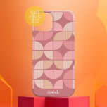 Funda Para iPhone 14 De Case-Mate MCM Mod Circles Patrón rosa malva y rosa rubor<br><div class="desc">Un patrón moderno de mediados de siglo con círculos de veinticinco en un patrón fúnebre y retro. El diseño minimalista combina el oro rosa, el rosa y los tonos pastel. Puede agregar su nombre en la parte inferior en una fuente simple y sans serif. Para los usuarios avanzados, puede cambiar...</div>