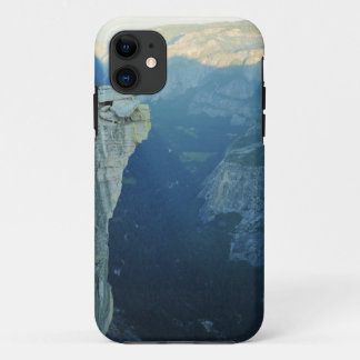 Funda Para iPhone 11 Media bóveda
