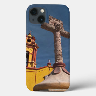 Funda Para iPhone 13 México, Bernal. Vista de Iglesia de San Sebastian