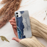 Funda Para iPhone 11 Pro Moderna Navy Blue Silver Agate Metálico<br><div class="desc">Este diseño de diseño de diseño presenta un diseño de batidos de color azul marino adornado con un purpurina de imitación plateado,  sobre un fondo de Relieve metalizado metalizado de imitación de color pastel. Personalízalo con tu nombre o monograma en escritura a mano azul marino.</div>