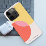 Funda Para iPhone 15 Pro Moderno Resumen Círculos Rojo Amarillo Rosa Minima<br><div class="desc">Un diseño abstracto moderno con 2 círculos de colores amarillos y rojos con un solapamiento rosa. El diseño presenta un nombre o monograma de tipografía contemporánea que se puede personalizar fácilmente para un diseño tan único como tú.</div>