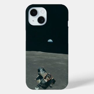 Funda Para iPhone 15 Módulo Lunar Apolo y salida de la Tierra sobre la 