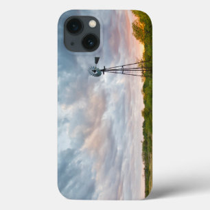 Funda Para iPhone 13 Molino de viento y nubes en la puesta del sol