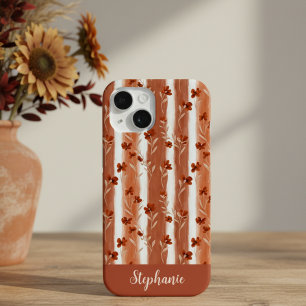 Funda Para iPhone 15 Monograma boho de flor silvestre de terracota