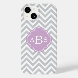 Funda Para iPhone 14 De Case-Mate Monograma Chevron moderno Gris y Lilac Púrpura