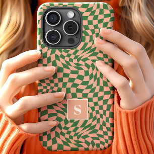 Funda Para iPhone 15 Monograma de cuadros ondulados rosa y verde