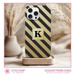 Funda Para iPhone 15 Monograma de Elegantes Rayas Negras y Doradas