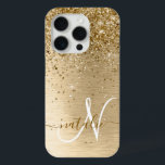 Funda Para iPhone 15 Pro Monograma de impresión Metalizado con pincel de or<br><div class="desc">Personaliza fácilmente este diseño de estuche de teléfono de moda de moda con purpurina brillante de oro en bonito sobre fondo metálico cepillado de oro.</div>