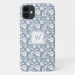 Funda Para iPhone 11 Monograma Floral Vintage en Azul Polvo y Blanco